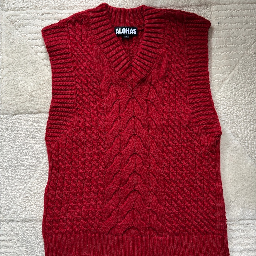 ALOHAS V-Neck Red Sweater Vest